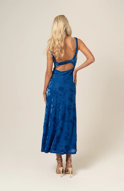 Madelise | V-Neck Classic Midi Dress